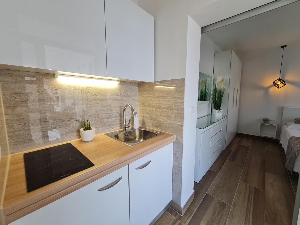 Apartments Tonka Trogir Bagian luar foto