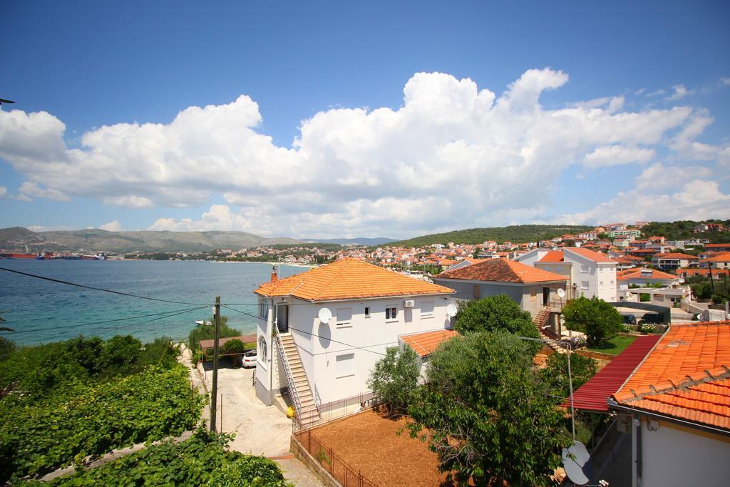 Apartments Tonka Trogir Ruang foto