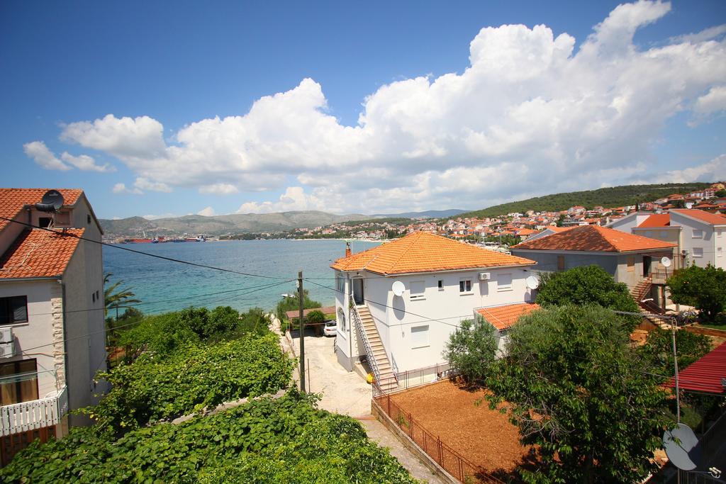 Apartments Tonka Trogir Ruang foto